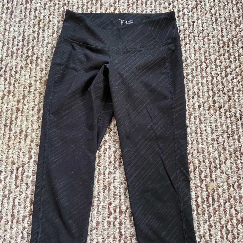 Old Navy Crop Leggings